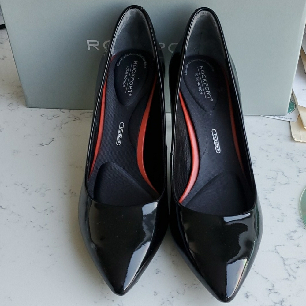 New Size 8 Women's Rockport Patent Leather Pump